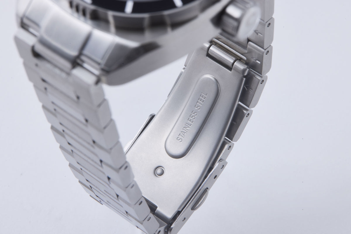SIGNATURE(S) MODEL D PF-D01 ステンレスブレスレットのクラスプ
